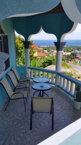 陽台/露台, Bailey's Bed and Breakfast in 逍遙海灣