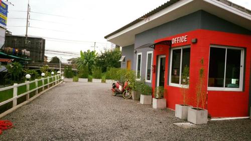 Love Box Resort thumbnail 5