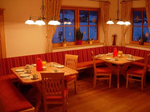 Restauracja, Feriengut Fingerhof in Flachau