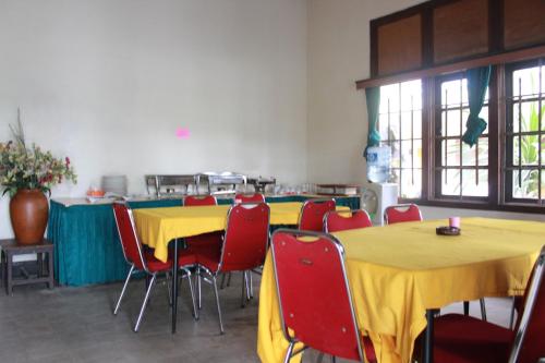 Restaurant, Homestay Simpang Tujuh in Cepu