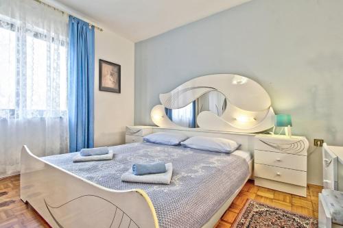  GINO house with apartments in Savudrija