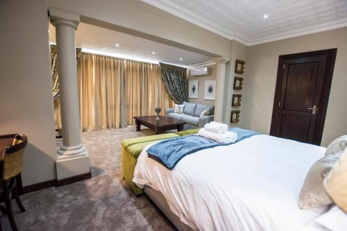 136891882 Border Hotel