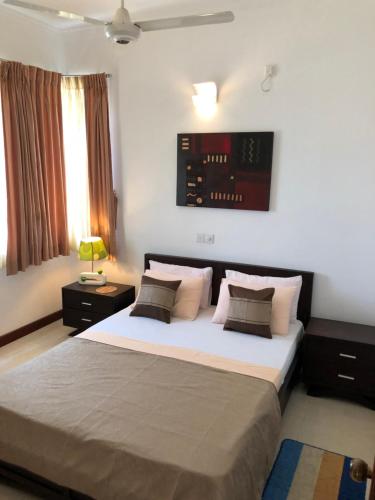 Hedges Court Residencies 2 Bed Room with En- suite baths 103 sqm spacious Apartment in Maradana