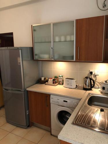 Kitchen, Hedges Court Residencies 2 Bed Room with En- suite baths 103 sqm spacious Apartment in Maradana