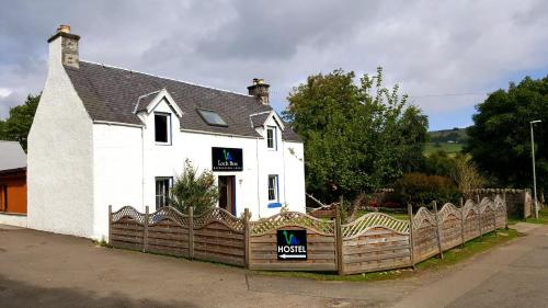 Loch Ness Backpackers Lodge Drumnadrochit