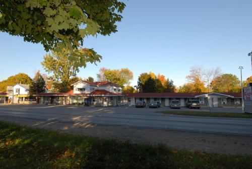 Kings Inn Orillia - Accommodation