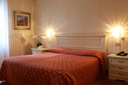 Hotel Du Parc - image 8