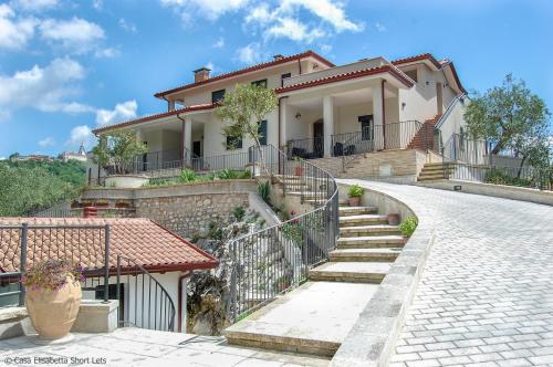  Casa Elisabetta ShortLets in Caposele