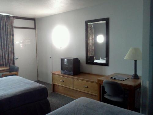 Quail's Nest Inn & Suites