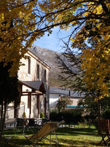 Kert, Dias de Luna in Sena De Luna