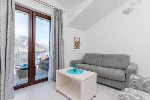Apartments Miramar - image 9