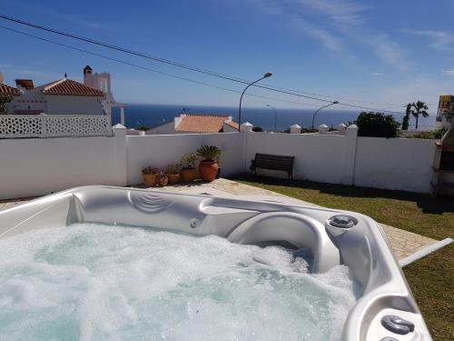 Villa - zeezicht, zwembad, Nerja (foto 7)