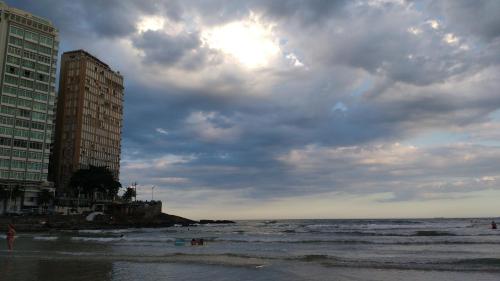 과루자 Relaxe nas melhores praias do Guaruja. 3성급 싱글룸 수영장
