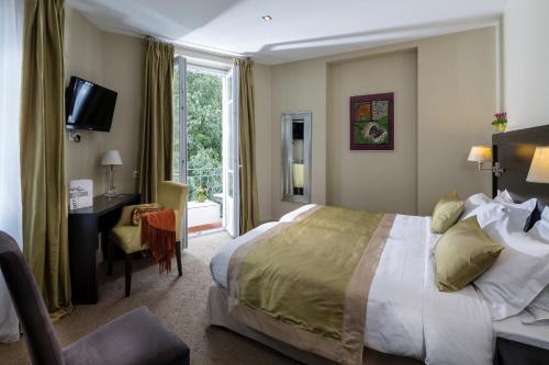 Privilege Room with Balcony