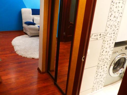 Аpartment on Tolstogo 1 (2rooms, 5th floor) LUX