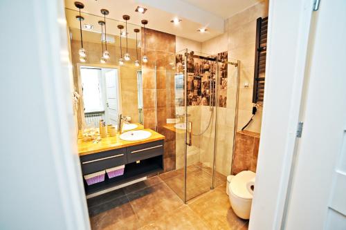 Apartment image 10