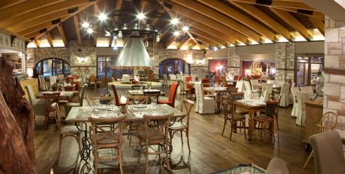 레스토랑, Kazarma Hotel in 칼리비아 피락티스