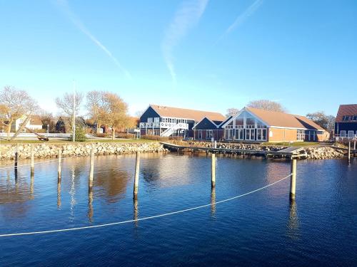  Klintholm Marina Park Cabins, Pension in Borre