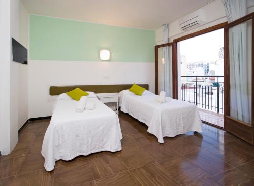 Hostal Alicante - main image