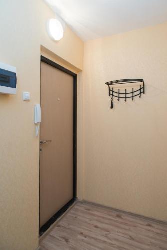 Apartment on Molodogvardeytsev 74 - image 2