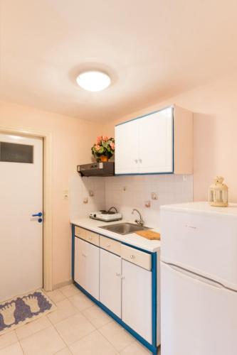 Ormos Drepanou Apartments Ormos Drepanou Apartments