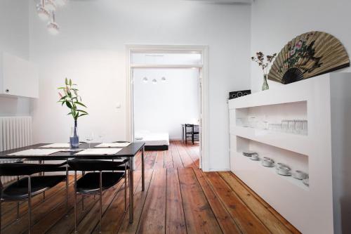 3 Bedroom Apartment (ACERE), Berlin (zdjęcie 10)