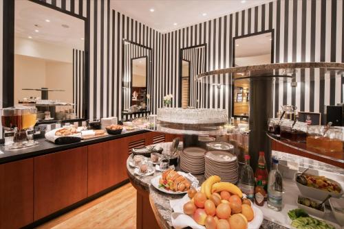 餐飲選擇, 埃克塞西奧貝斯特韋斯特Plus酒店 (Best Western Plus Hotel Excelsior) in 老城