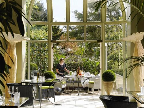 Hayfield Manor - main image