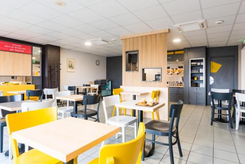 อาหารและเครื่องดื่ม, B&B HOTEL Rouen Saint-Etienne-du-Rouvray in แซงต์ เตเตียน ดู รูเวย์