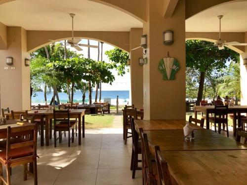Hotel La Gaviota Tropical in Playa Hermosa (Guanacaste)