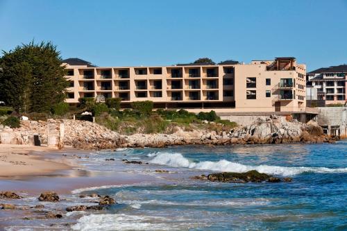 Hotels Near Monterey Bay Aquarium Triphobo Monterey Bay Inn