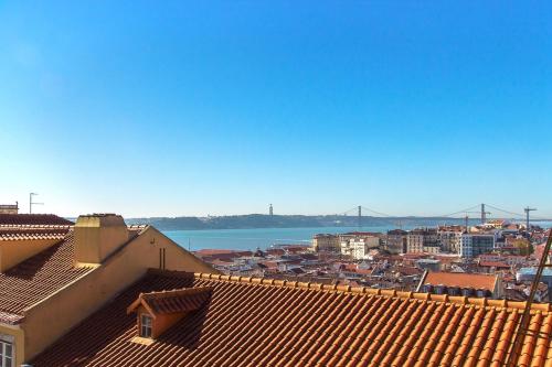 

Castelo River View by Homing