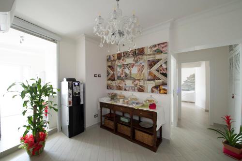 Suites Roma Tiburtina Elegance - image 13