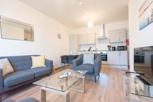 Hamilton Grace 2 Bed 1 Bath Plenty of Parking SN5 - image 7