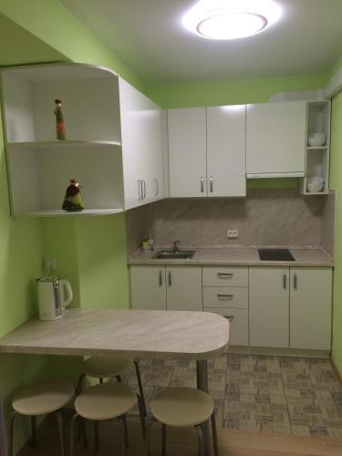 Apartment Urozhaynaya 71/7 - image 7