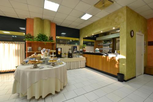 Sun Hotel 2