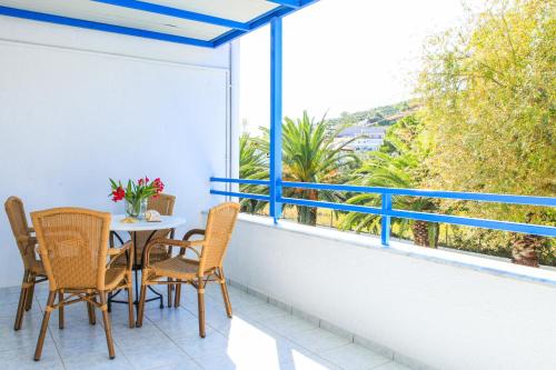One-Bedroom Apartment image 5