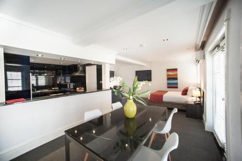 Ramada Hotel & Suites by Wyndham Cabramatta - image 13