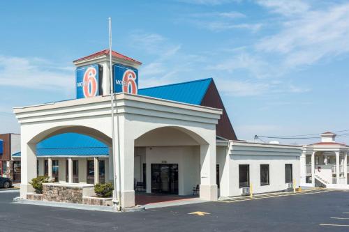 Buitenkant, Motel 6 Calhoun, GA in Calhoun (GA)