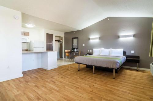 Studio 6-Plano, TX - Dallas - Plano Medical Center in Plano, USA
