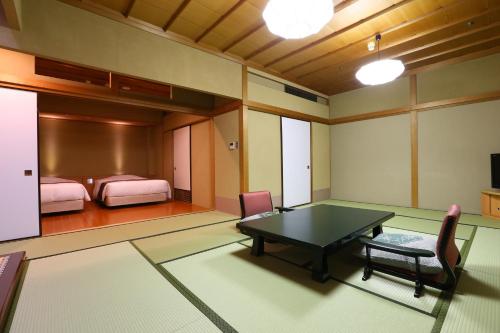 Superior Room with Tatami Area