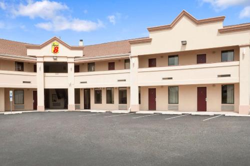 Super 8 by Wyndham Rahway/Newark - Hotel - Rahway