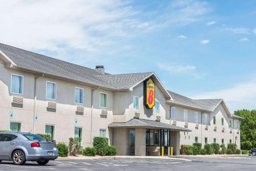 Super 8 by Wyndham Hagerstown/Halfway Area - Hotel - Hagerstown