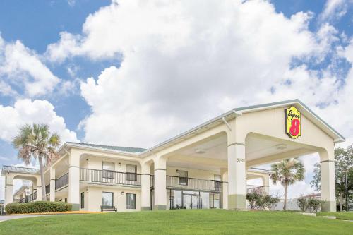 Super 8 by Wyndham Mobile, Mobile