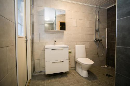 Economy Triple Room with Shared Bathroom