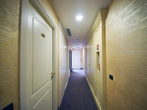 Hotel Clarin 14 by Dori - image 4