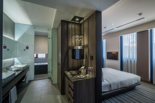 137150678 WESTGATE Hotel
