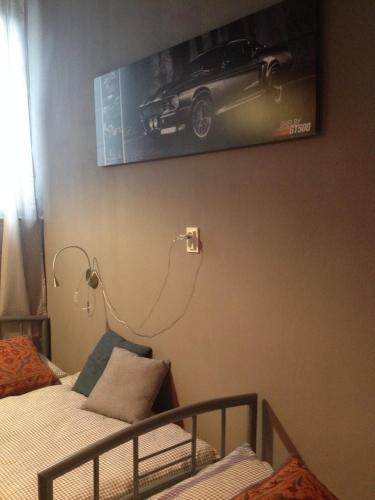 3 twin beds