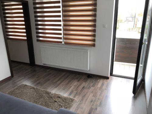 2 bedrooms, 4 beds