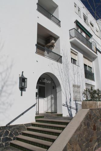 Absolute Apartment